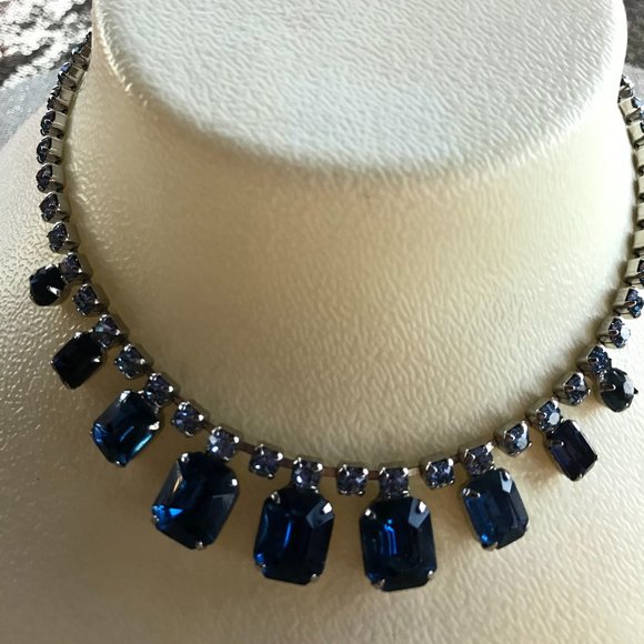 VINTAGE RHINESTONE NECKLACE  BLUE STONES - Picture 1 of 2
